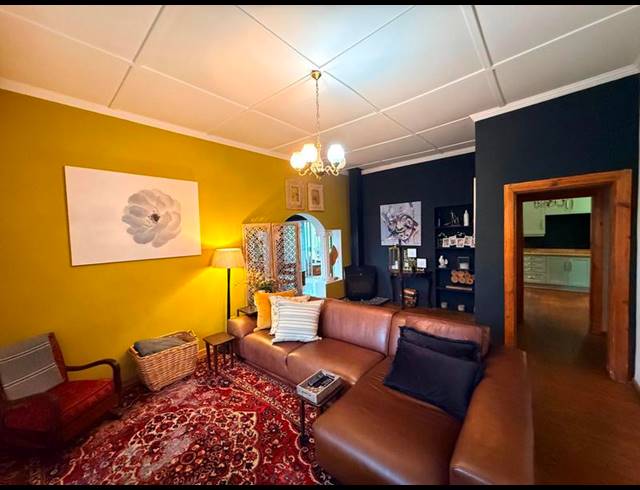 3 BEDROOM HOUSE FOR SALE IN BOSTON